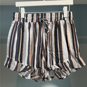 Hollister Striped Ruffle-Hem Shorts. Sz large. Soft ! So cute! Blue/white/grey.